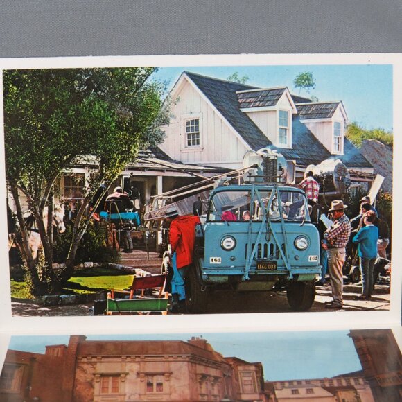 Vintage Mini Booklet - Universal Studios California 8 Pictures - Mini Folder - Picture 2 of 8